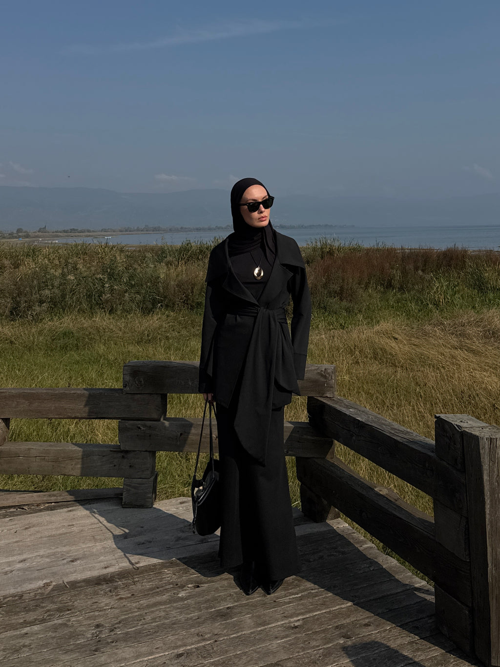 Siyah Geniş Yaka Scuba Etekli Takım