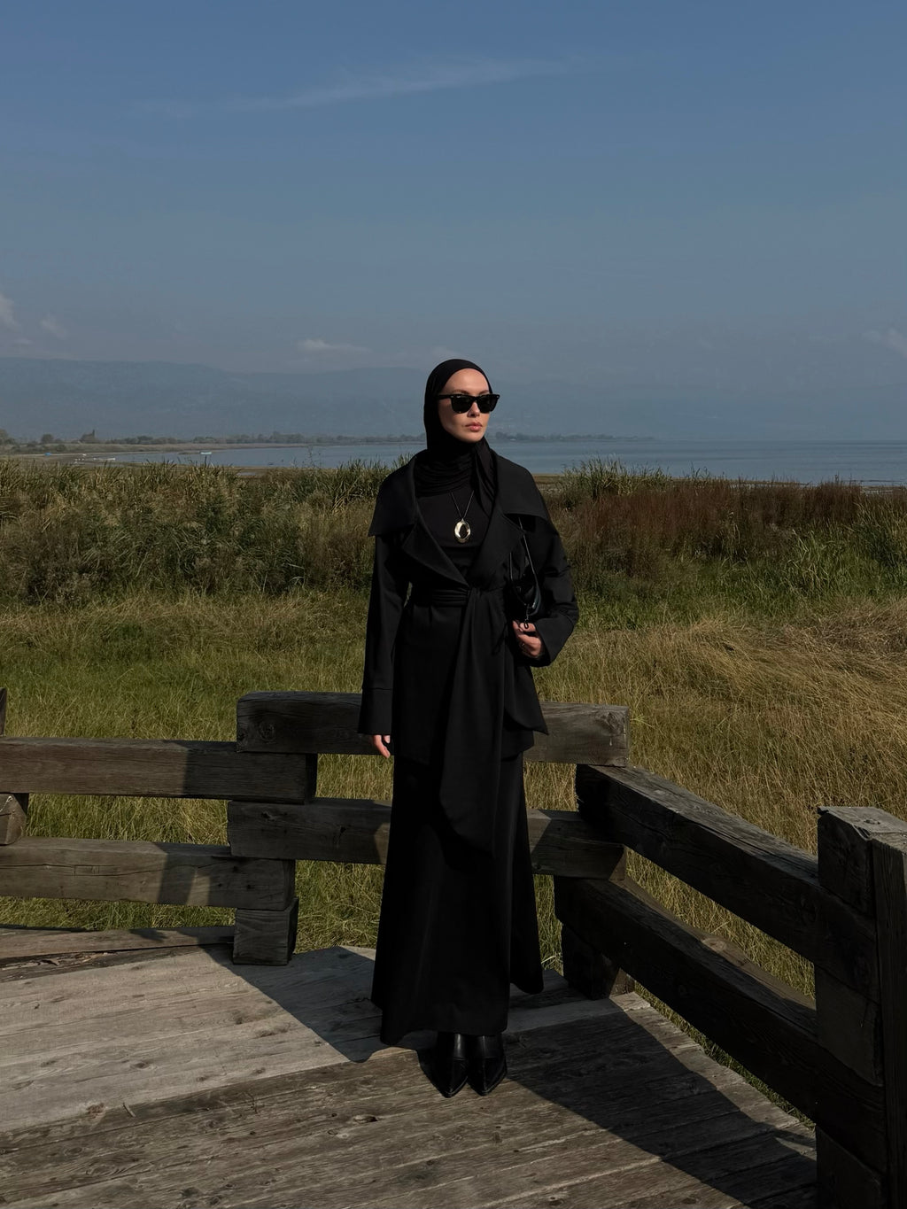 Siyah Geniş Yaka Scuba Etekli Takım