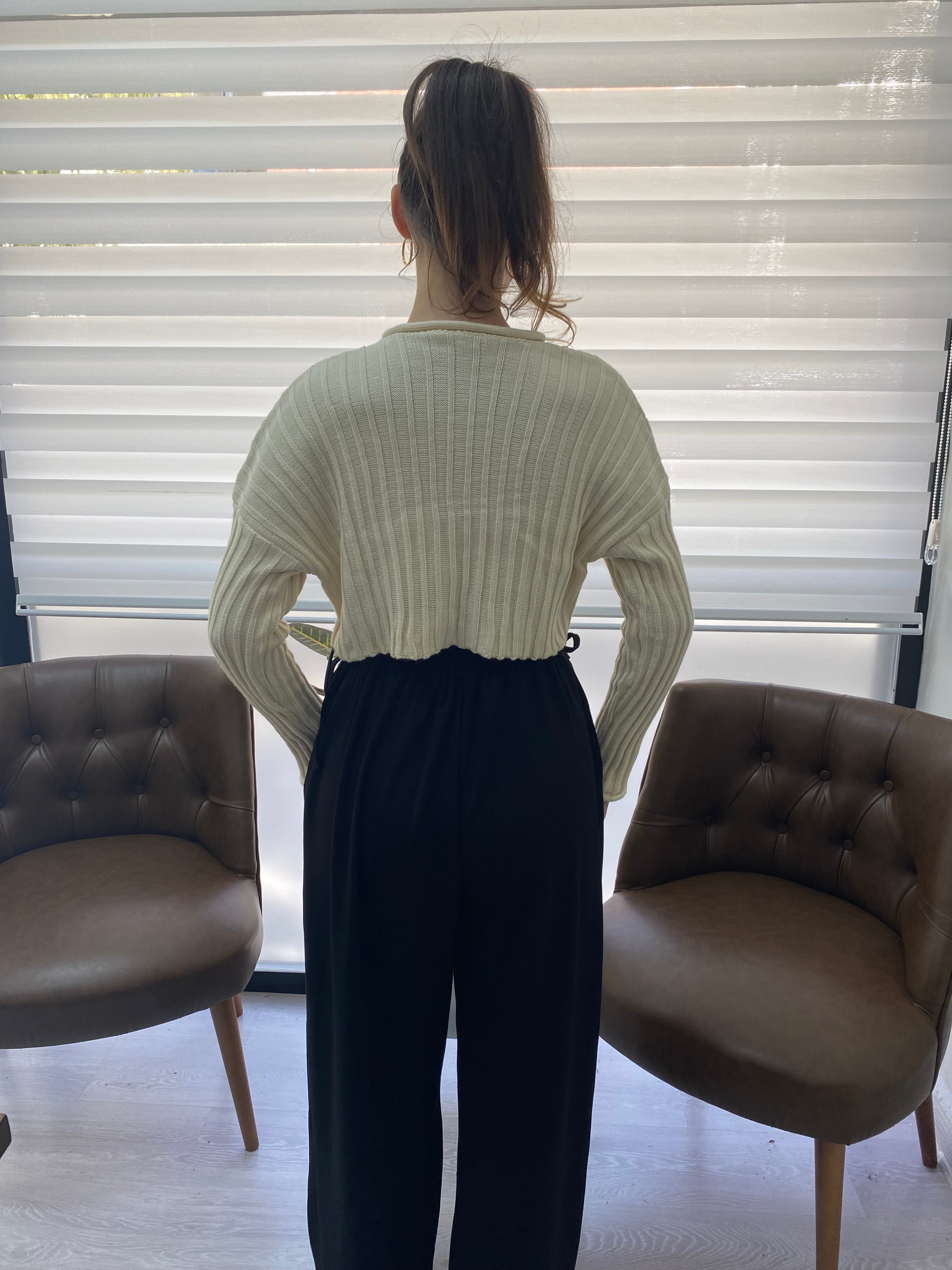 Beyaz Kadın Crop Kazak