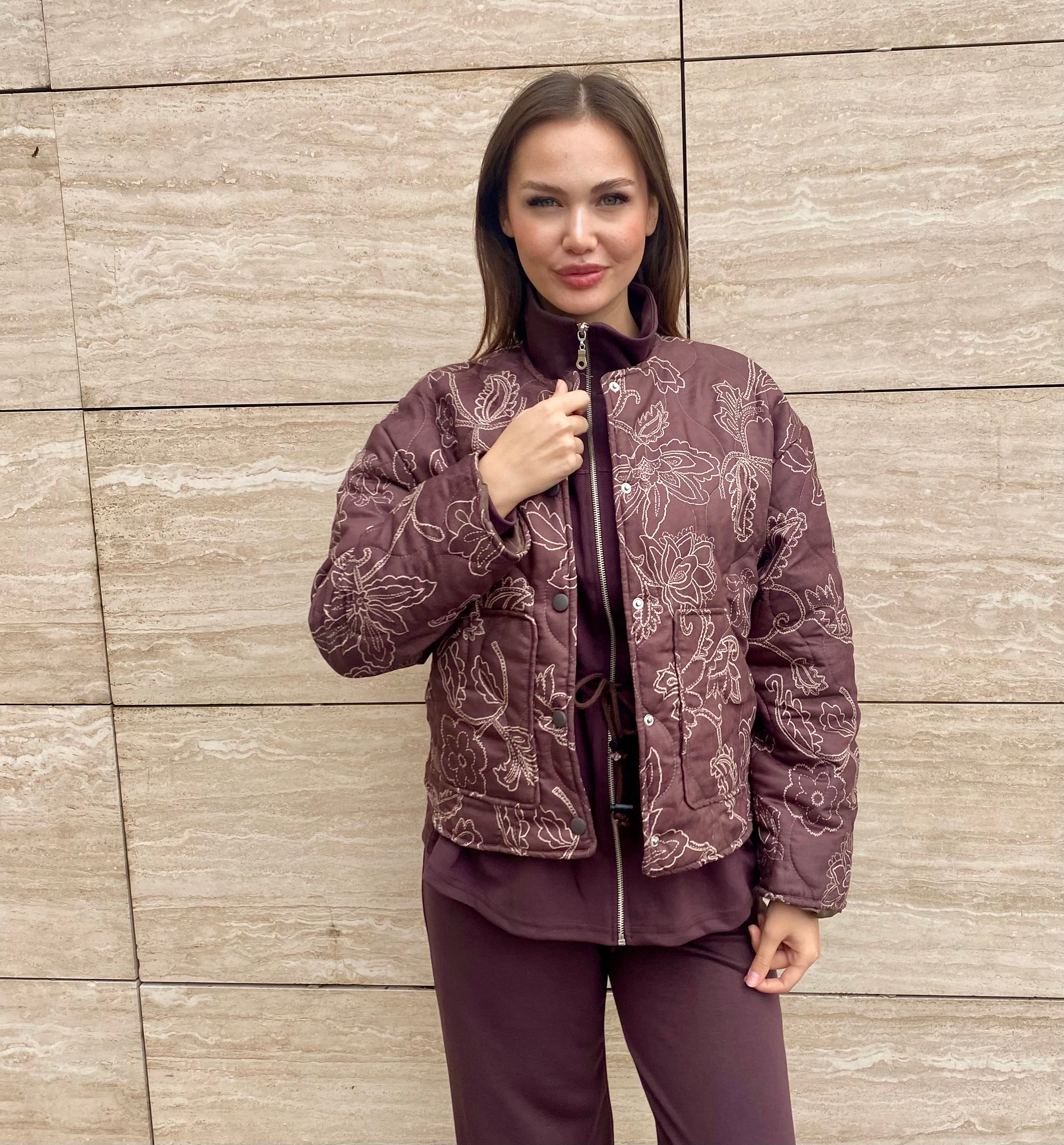 Astarlı Kadın Kahverengi Kapitone  İnce Mont
